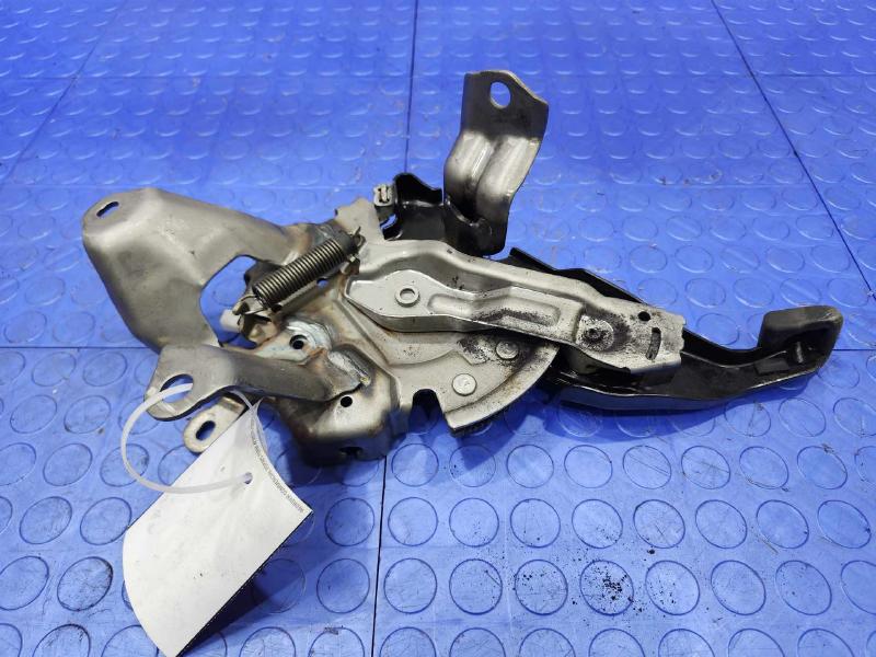 2010-2015 Toyota Prius Parking Brake Lever Pedal Assembly OEM 46200-47070
