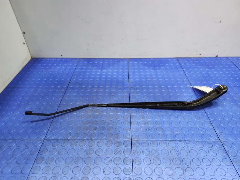 2012 Dodge Grand Caravan Wiper Arm