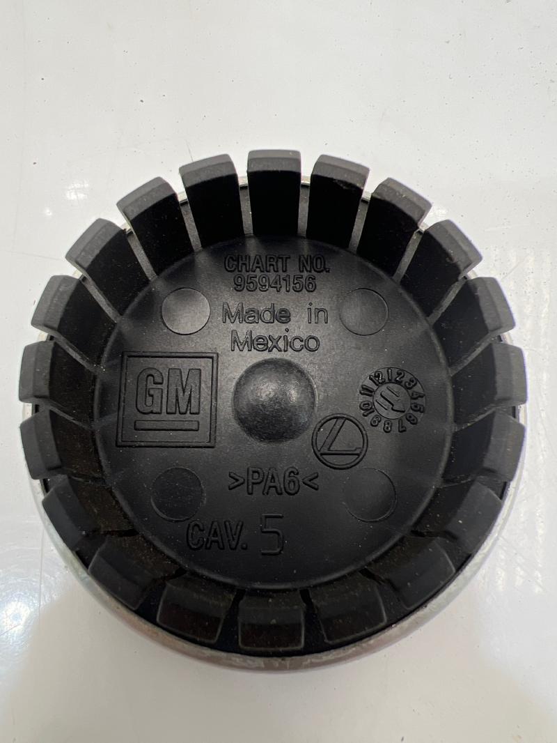 2012 Chevrolet Volt Center Cap