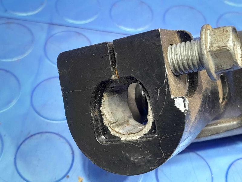 2009-2012 Jeep Liberty Steering Intermediate Shaft Genuine OEM 5057620AB