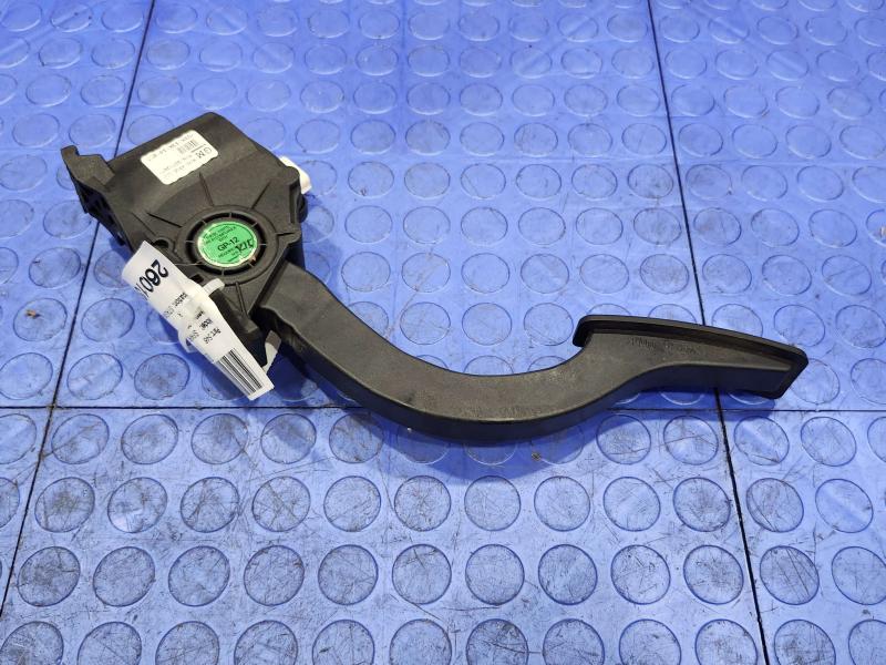 2014 Chevrolet Spark Pedal Assembly
