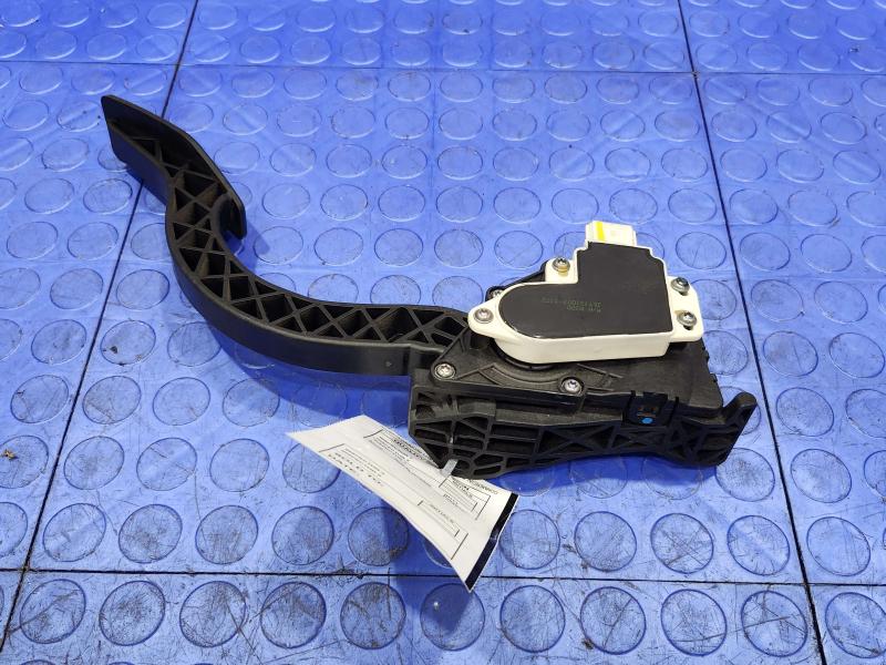 2014 Chevrolet Spark Pedal Assembly