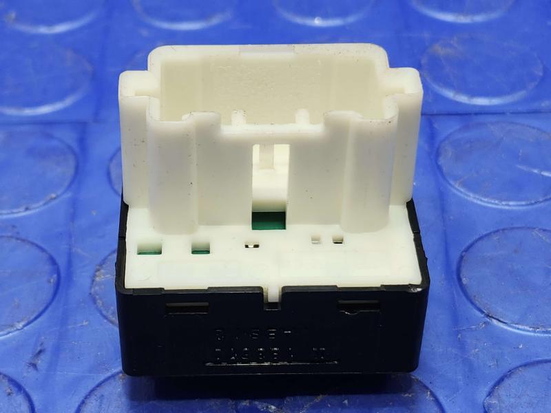 2020 Mitsubishi Outlander Sport Door Switch Front