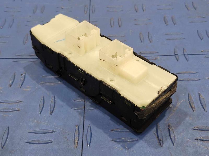 2012 Jeep Compass Door Switch Front