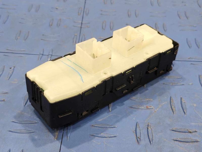 2012 Jeep Compass Door Switch Front
