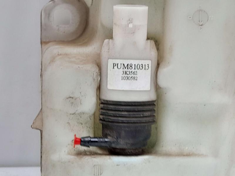 2010 Chevrolet Camaro Washer Bottle