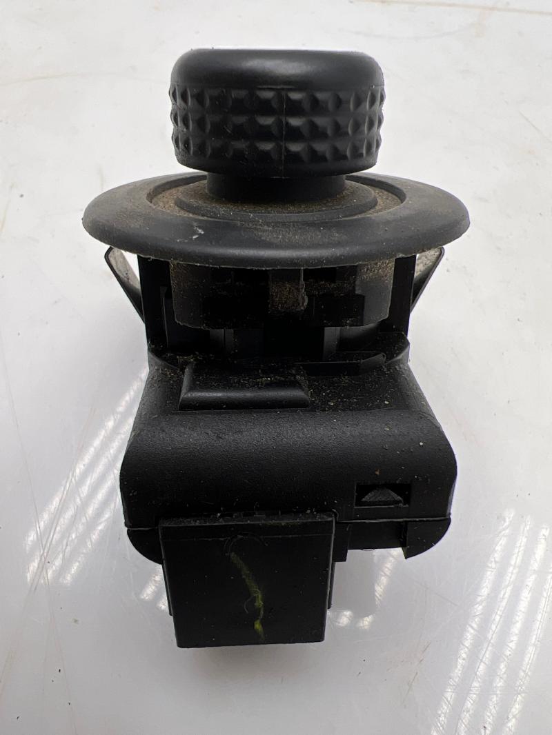 2009 - 2014 Ford F150 Power Mirror Switch w/o Power Fold OEM 9L3T17B676AA