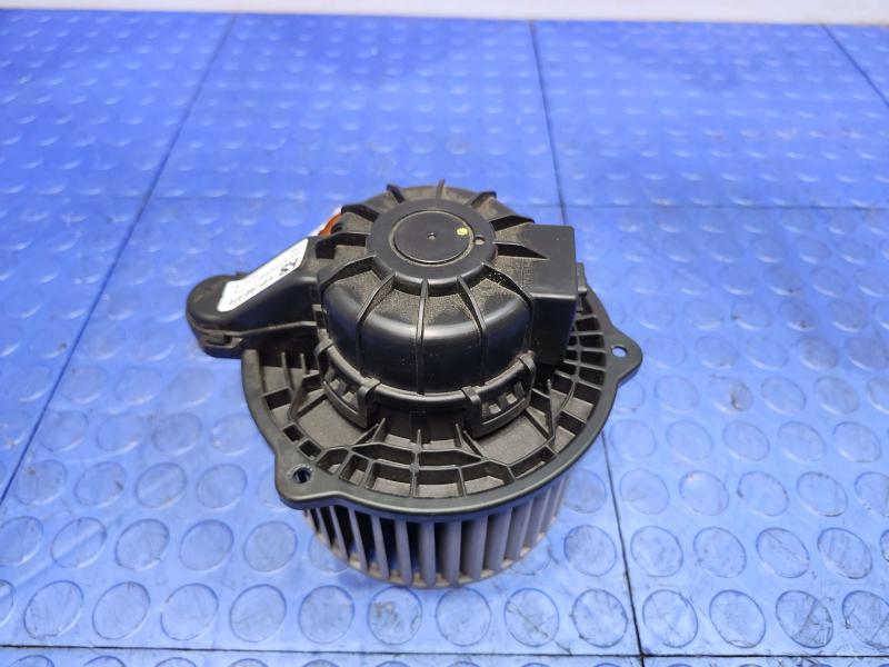 2016 Kia Sedona Blower Motor