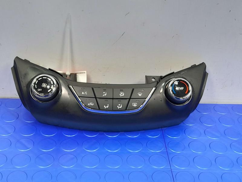 2018 Chevrolet Cruze Heater A/C Control