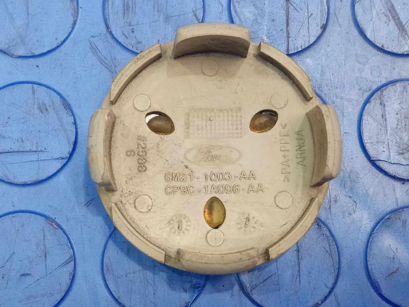 2013 Ford Focus Center Cap