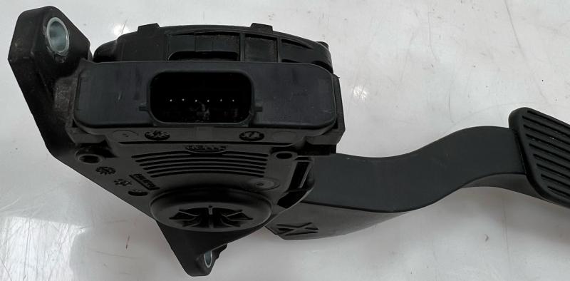 2012 Dodge Grand Caravan Pedal Assembly