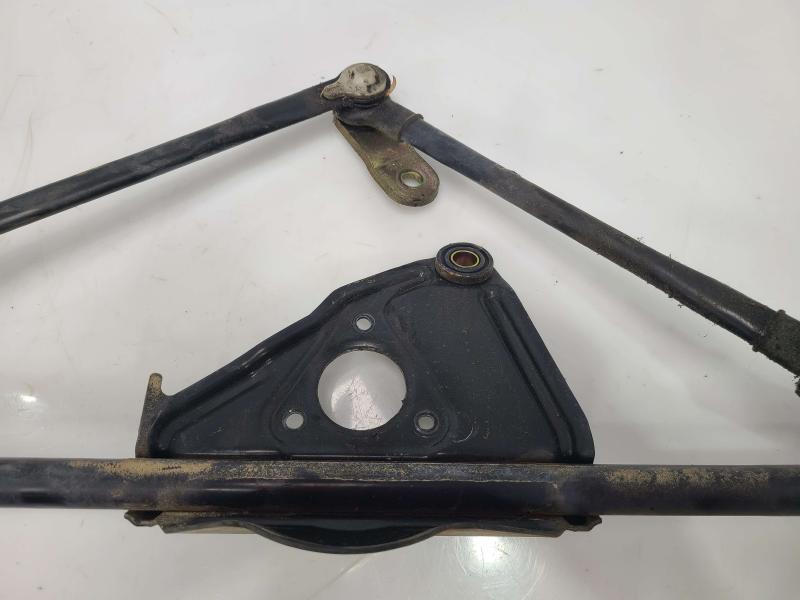 2001 - 2005 Toyota Rav4 Windshield Wiper Linkage Transmission OEM 8515042090