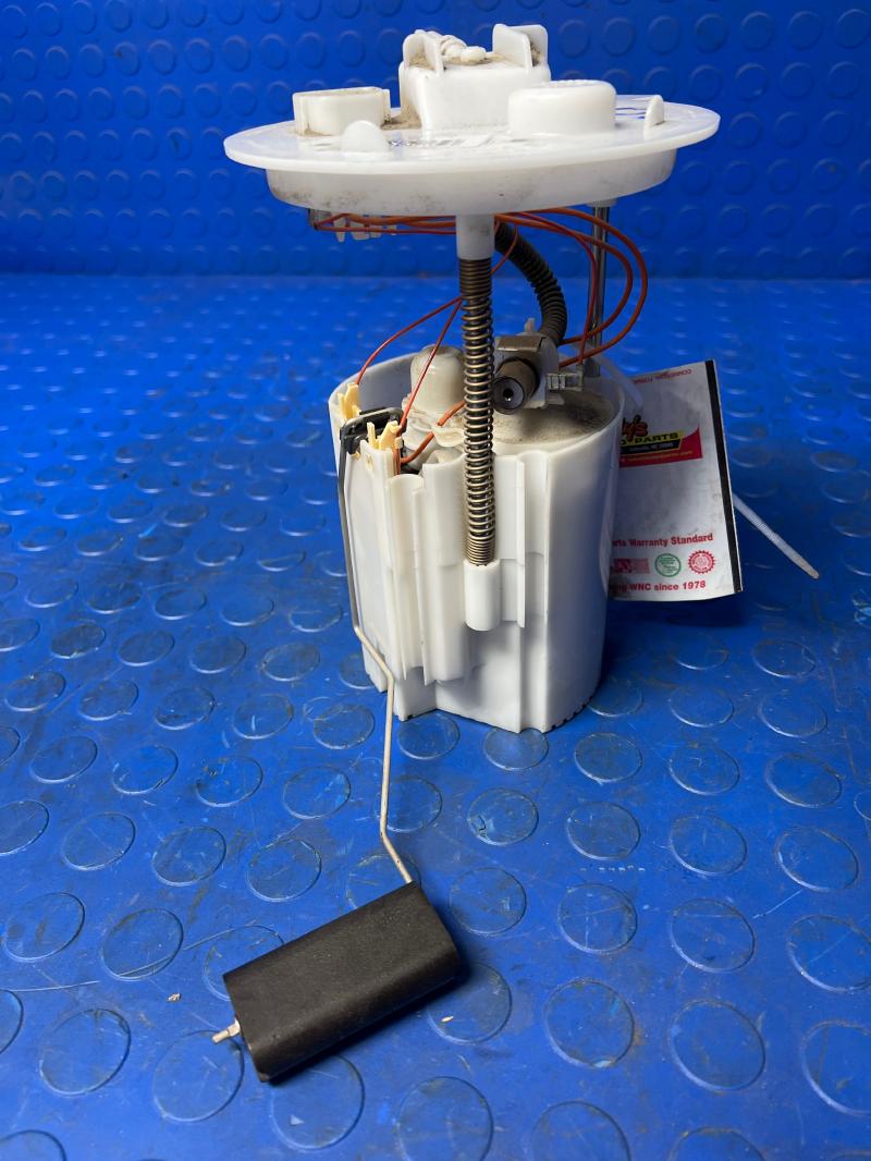 2015 - 18 Ford Focus Fuel Pump Assembly 1.0L Turbo Only OEM BV6Z9H307U