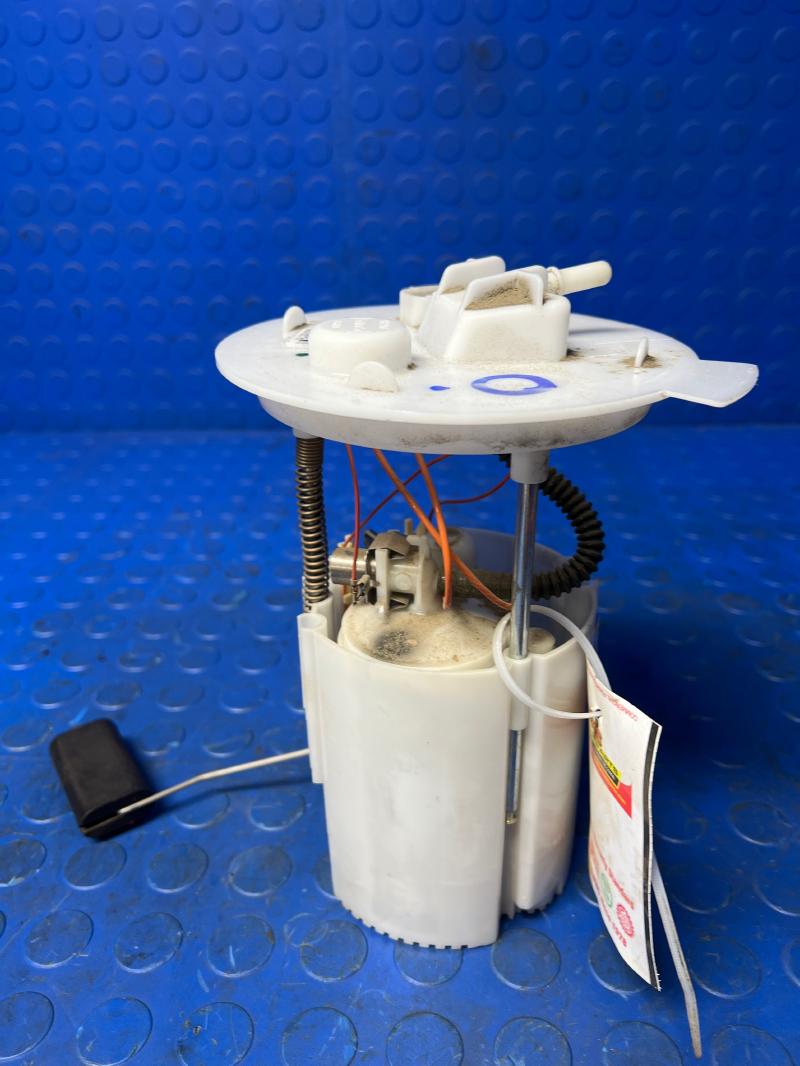 2015 - 18 Ford Focus Fuel Pump Assembly 1.0L Turbo Only OEM BV6Z9H307U