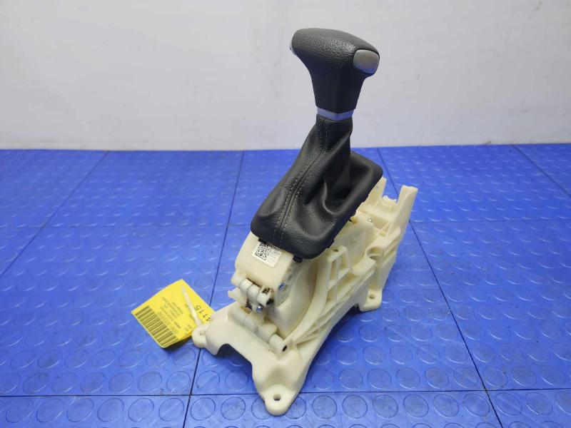 2018-2023 Kia Rio CVT Automatic Transmission Shifter Assembly OEM 46700H9110