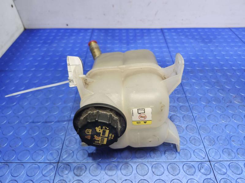 2011 Ford Edge Coolant Recovery Bottle