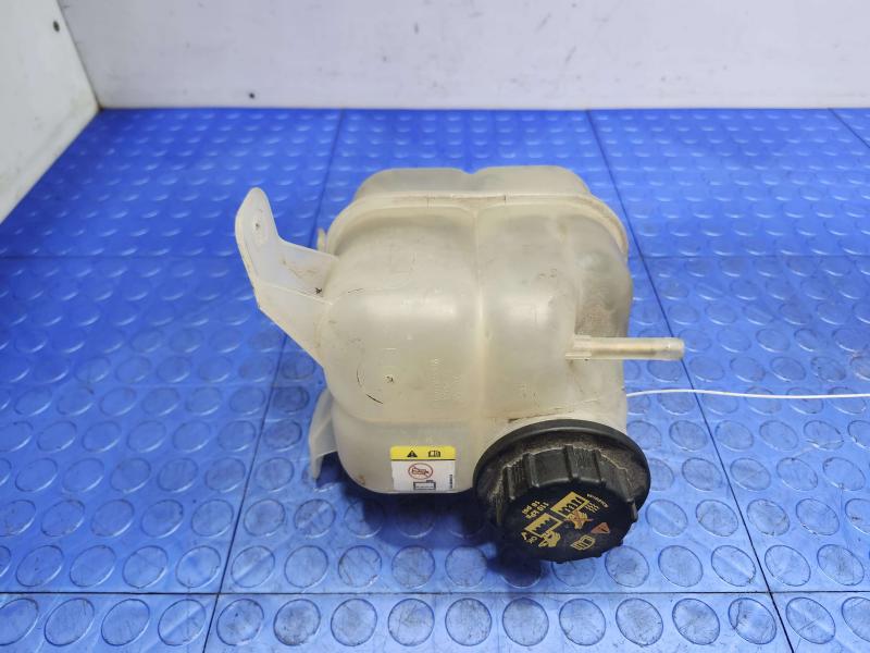 2011 Ford Edge Coolant Recovery Bottle