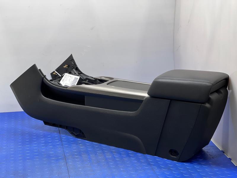 2013 Chevrolet Malibu Front Console