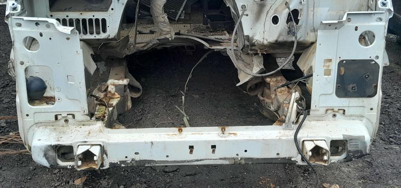 2002 Dodge B3500 Radiator Support