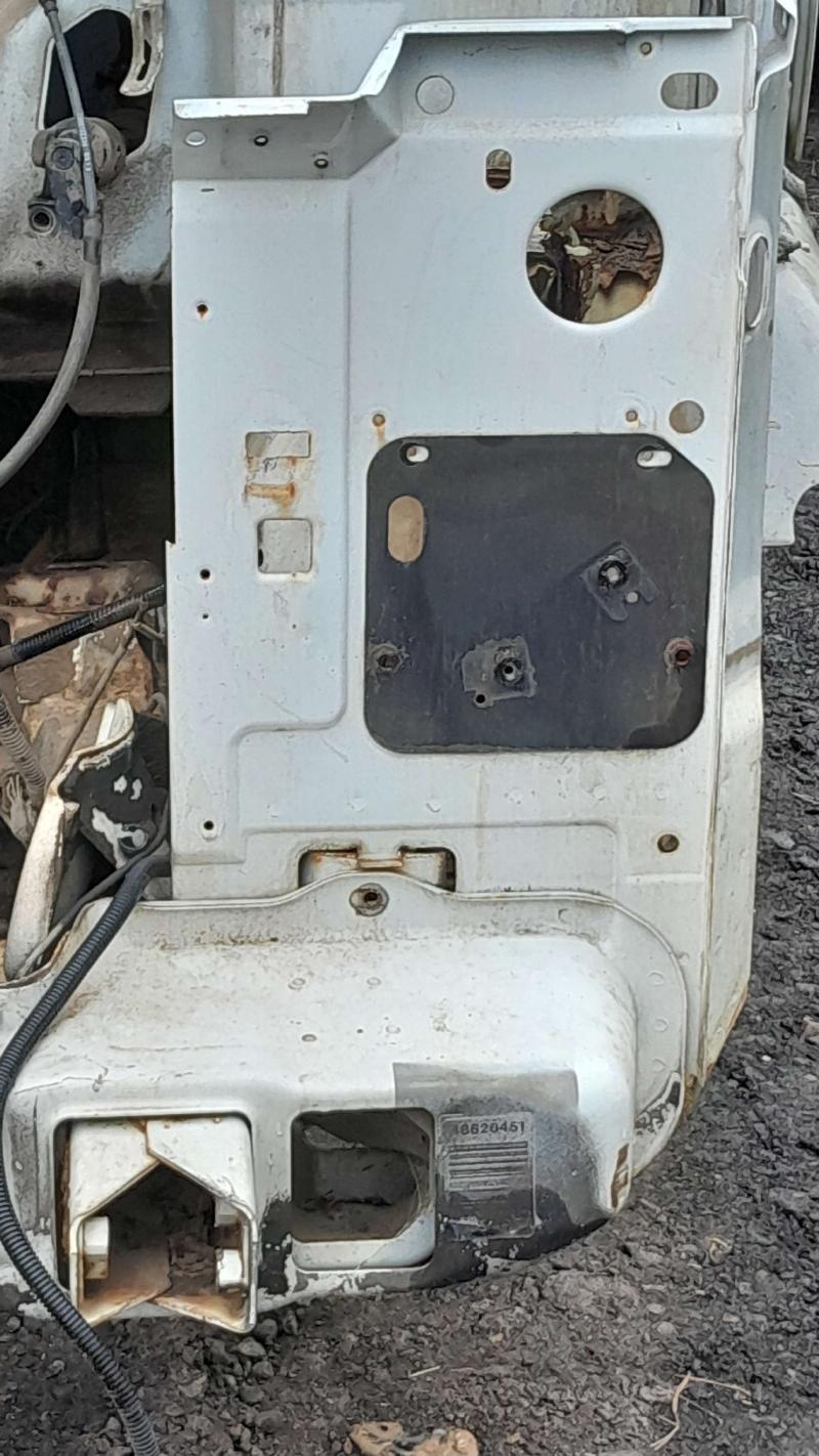 2002 Dodge B3500 Radiator Support