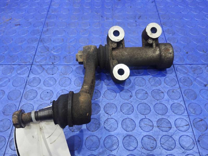 2011 Ford F-250 Super Duty Idler Arm
