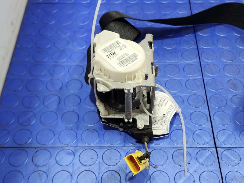 2012 Dodge Grand Caravan Front Seat Belt