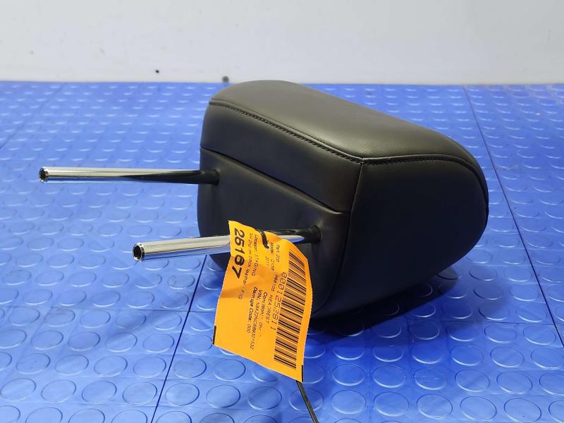 2011 Infiniti QX56 Headrest