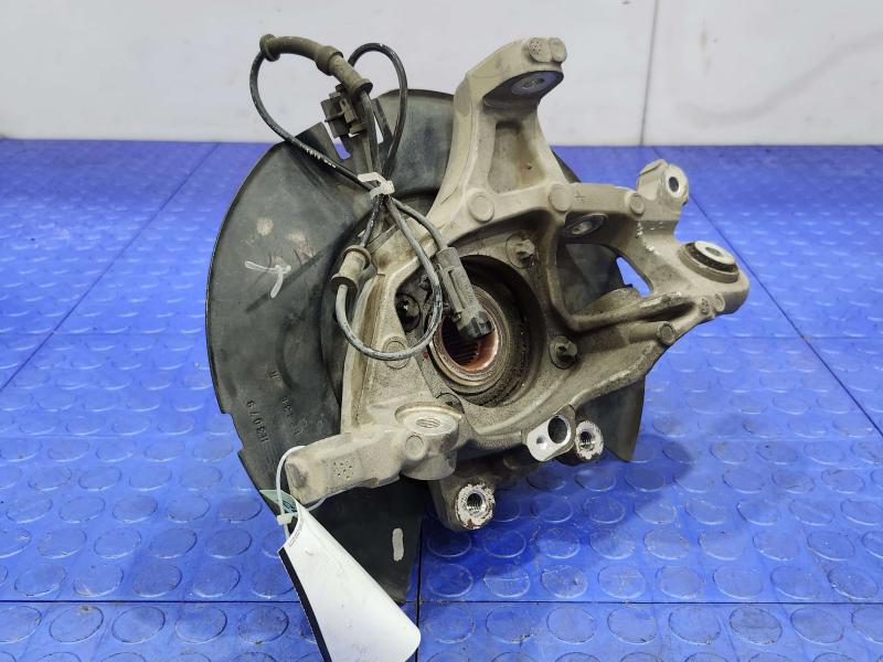 2013 Chrysler 300 Rear Knuckle/Stub Axle