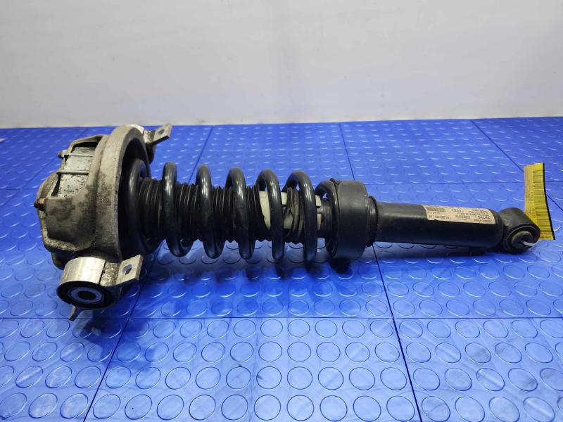 2015 Audi Q7 Strut Assembly