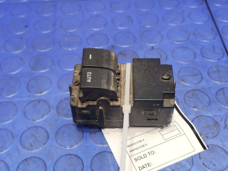2010 Ford F-150 Door Switch Front
