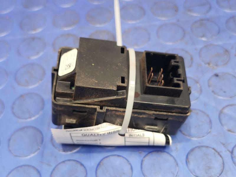 2010 Ford F-150 Door Switch Front