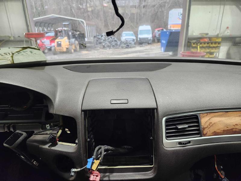 2011-2017 Volkswagen Touareg Dashboard Panel Dash Pad Brown OEM 7P1857003GHA3