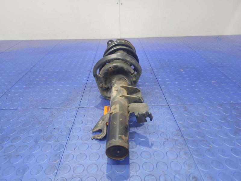 2015 Chrysler 200 Strut Assembly