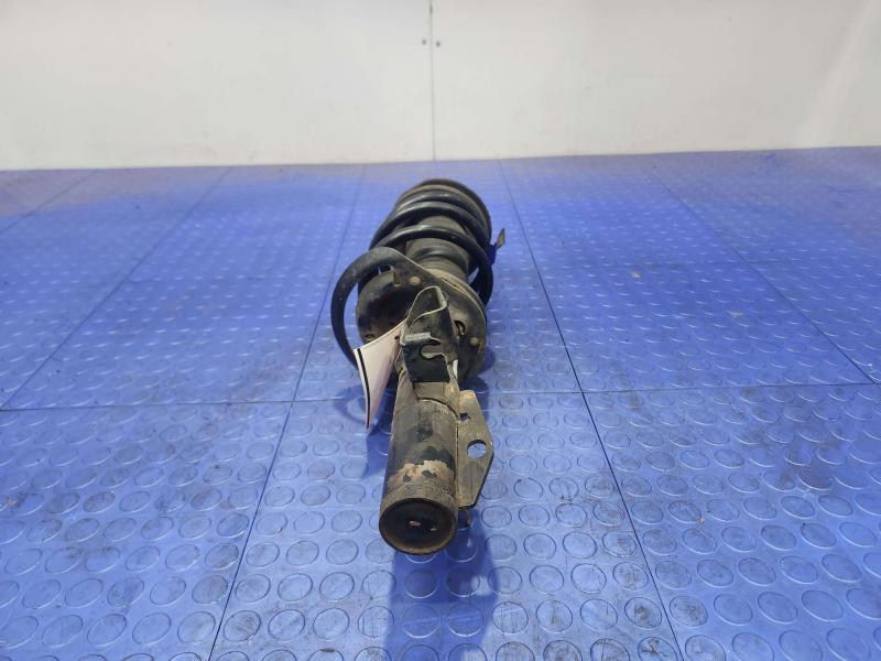 2015 Chrysler 200 Strut Assembly