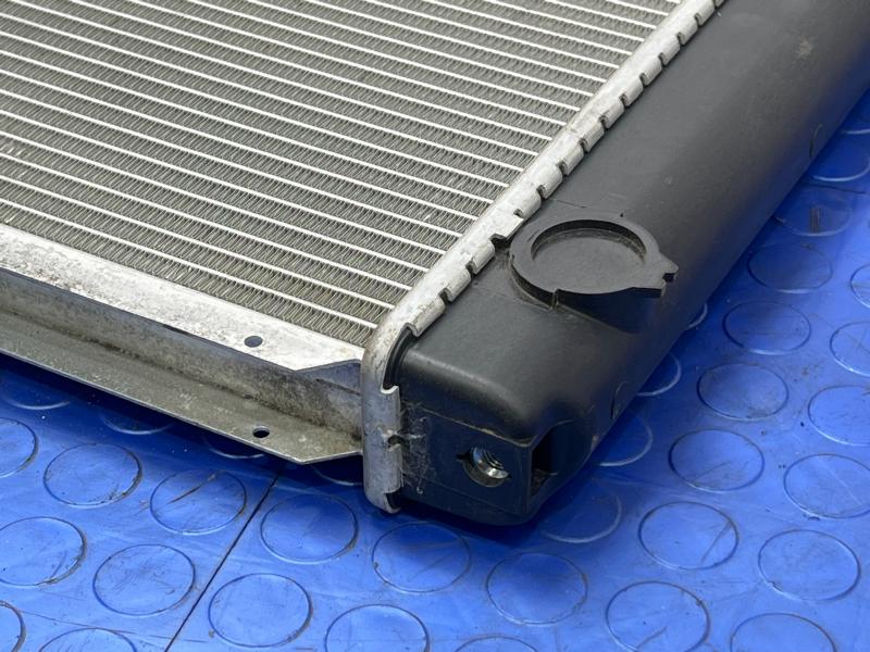 2004 Toyota Tundra Radiator