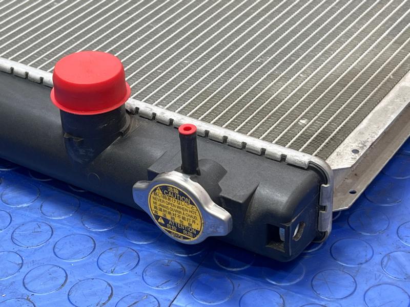 2004 Toyota Tundra Radiator