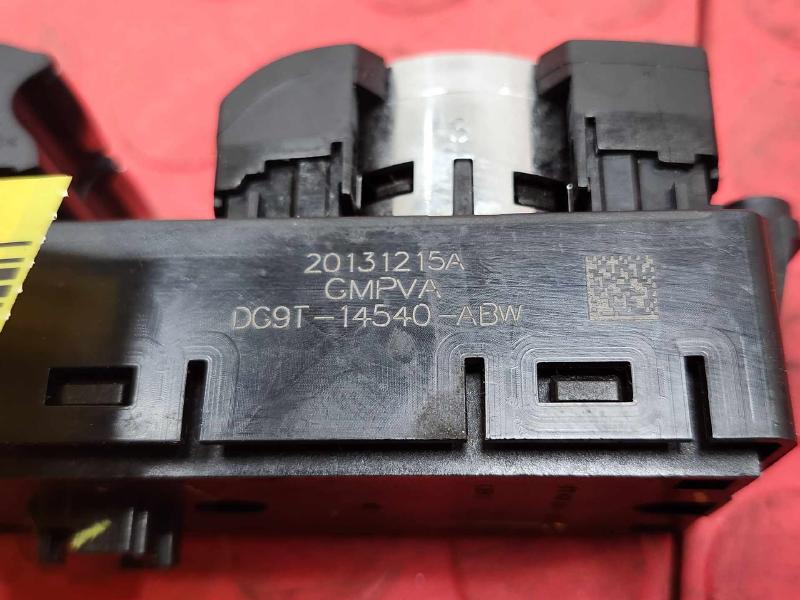 2014 Ford Fusion Door Switch Front
