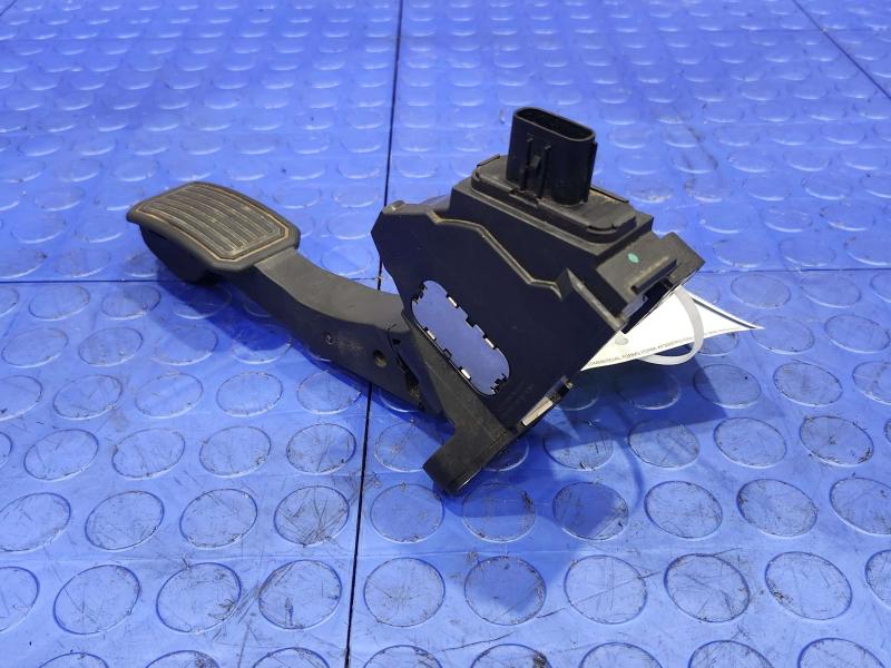 2007-2021 Toyota Tundra Accelerator Pedal Assembly Genuine OEM 781100C012