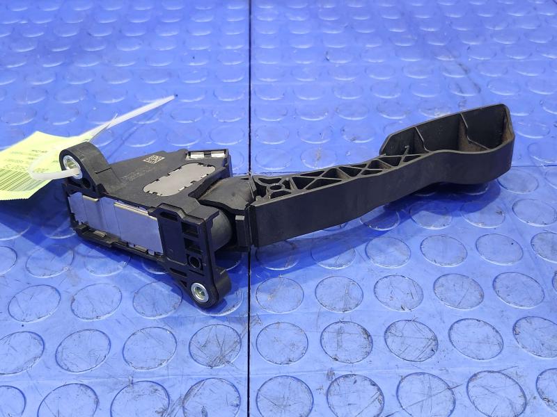 2007-2021 Toyota Tundra Accelerator Pedal Assembly Genuine OEM 781100C012