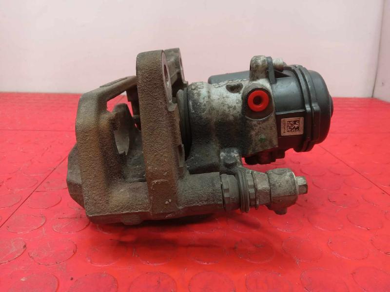 2016 Chrysler 200 Caliper