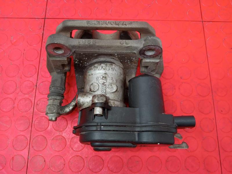2016 Chrysler 200 Caliper