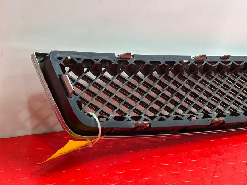 2008 Chevrolet Suburban Grille