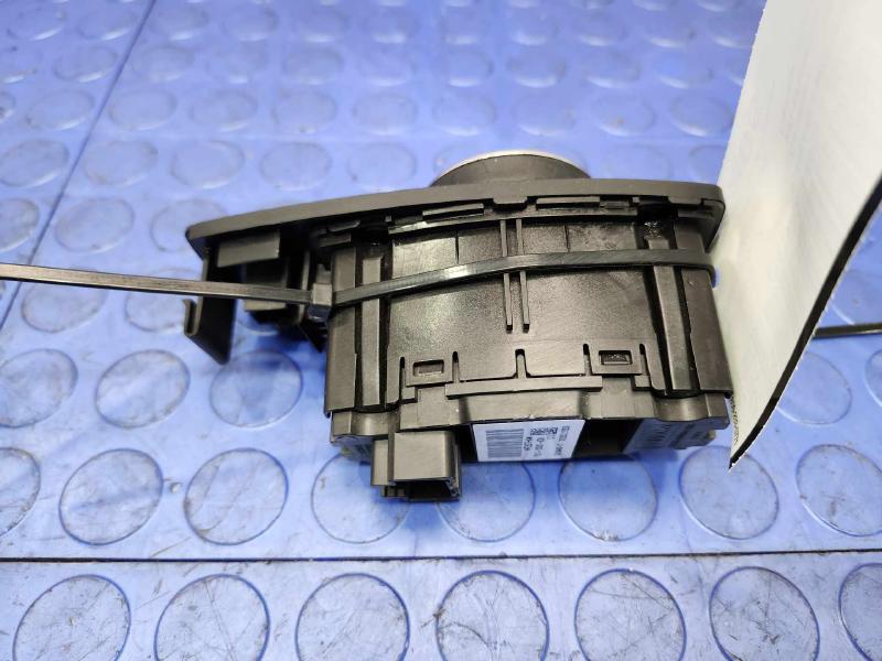 2017 Ford Edge Headlight Switch (Dash Mtd)