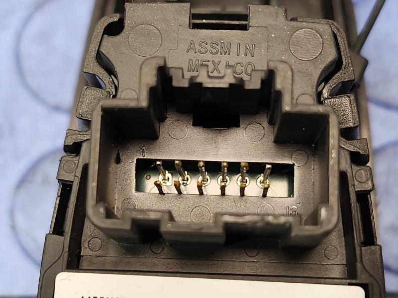 2017 Ford Edge Headlight Switch (Dash Mtd)
