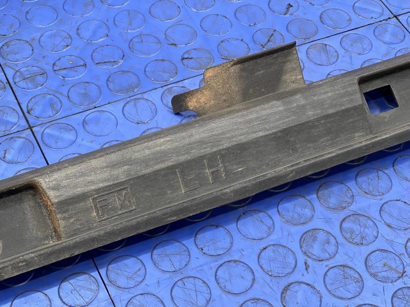 2016 Subaru Forester Rocker Moulding
