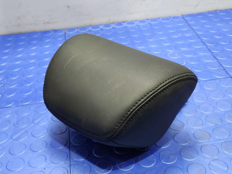 2015 Infiniti Q50 Headrest