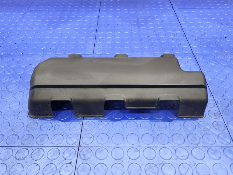 2014 Chevrolet Silverado 1500 Engine Cover