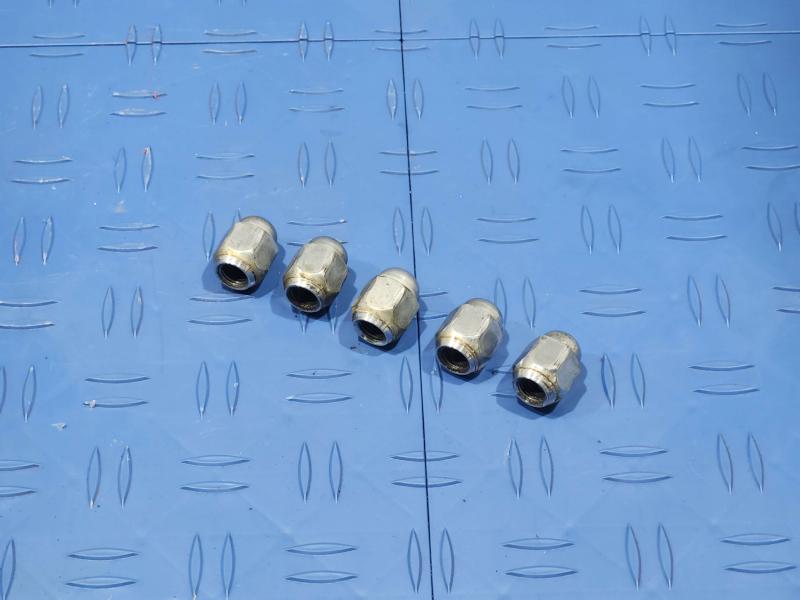 2017 Toyota Corolla Lug Nuts