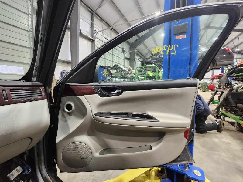 2010 Chevrolet Impala Front Door Trim Panel