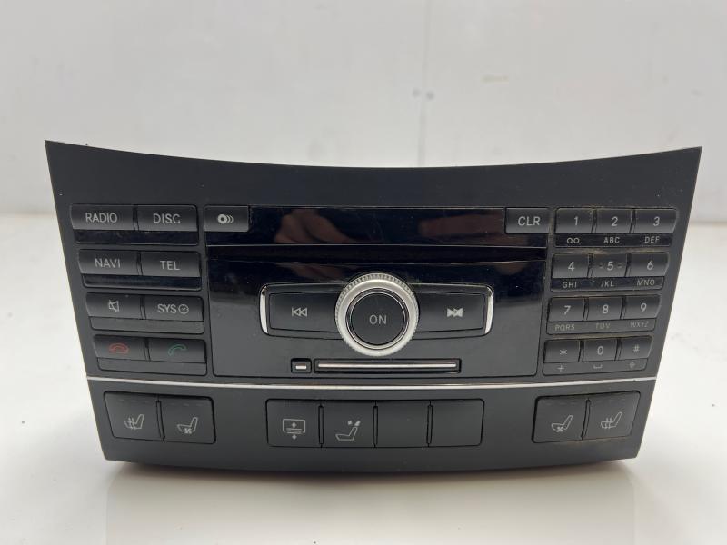 2010 2011 Mercedes-Benz W212 Radio Receiver Assembly Command Head Unit OEM 2129068300